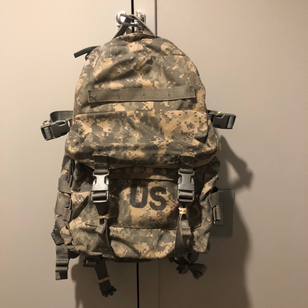 😭 She’s Beautiful - Backpack Military